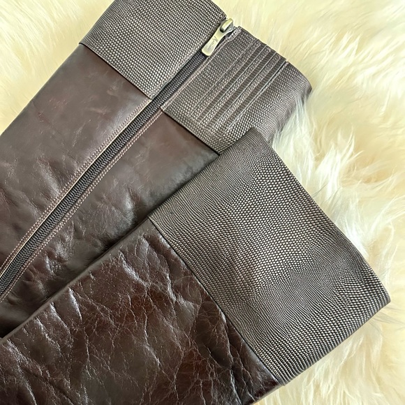 Guess By Marciano Knee High Leather Boots - Picture 2 of 7